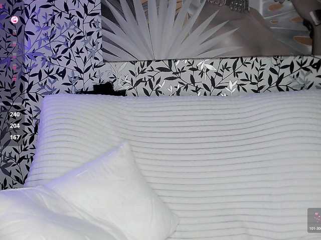 Amellea live cam on BongaCams