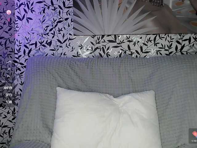 Amellea live cam on BongaCams