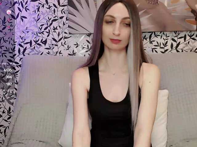 Amellea, en directo ahora en BongaCams