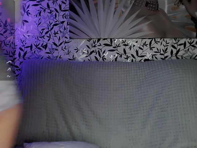 Amellea live cam on BongaCams