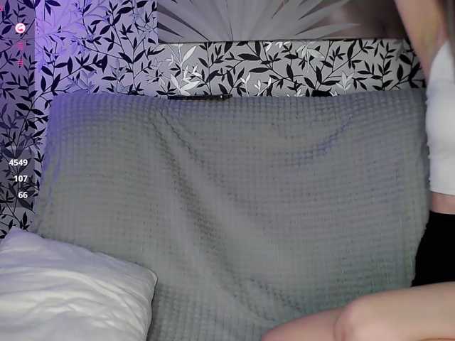 Amellea live cam on BongaCams