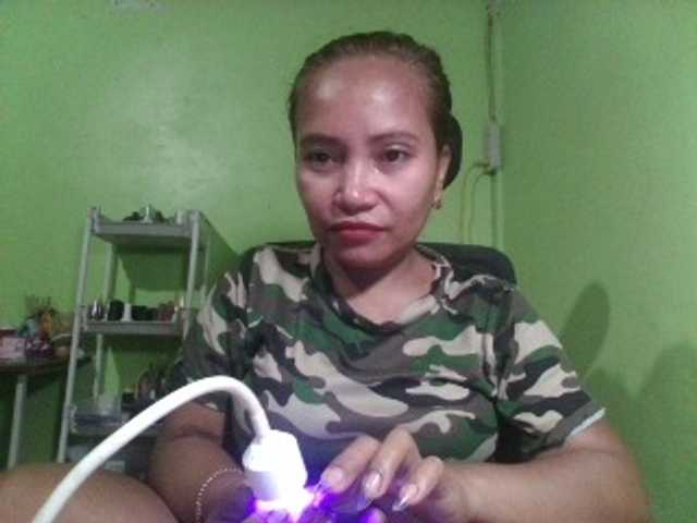 myoneandonly live cam on BongaCams