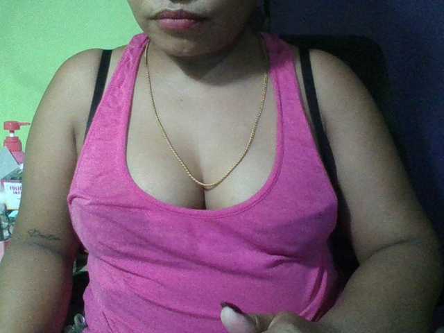 myoneandonly live cam