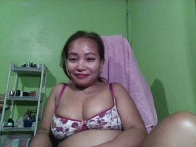 myoneandonly live cam on BongaCams