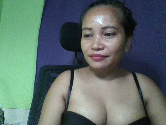 myoneandonly live cam on BongaCams