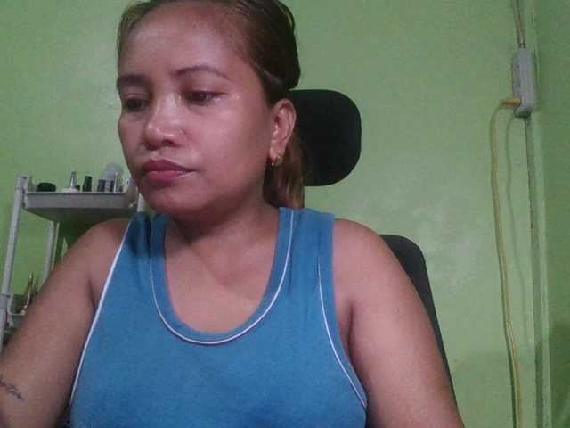 myoneandonly live cam on BongaCams