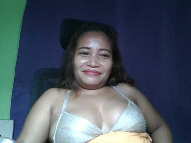 myoneandonly live cam on BongaCams