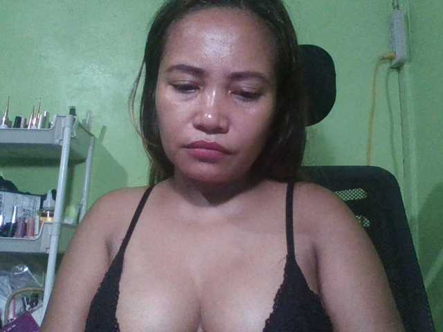 myoneandonly live cam on BongaCams