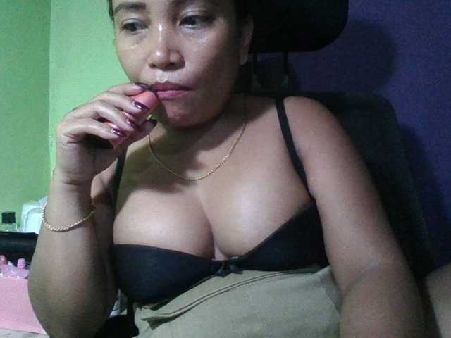 myoneandonly live cam