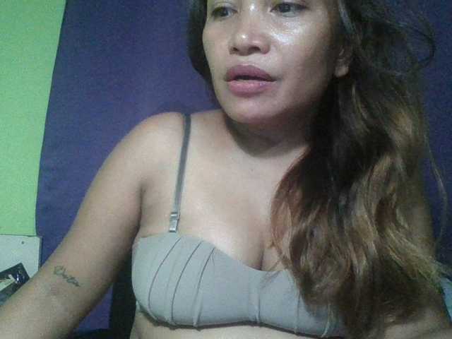 myoneandonly live cam on BongaCams