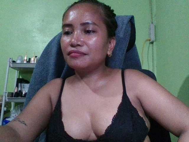 myoneandonly live webcam show