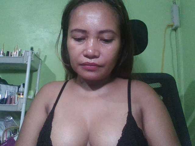 myoneandonly live cam on BongaCams