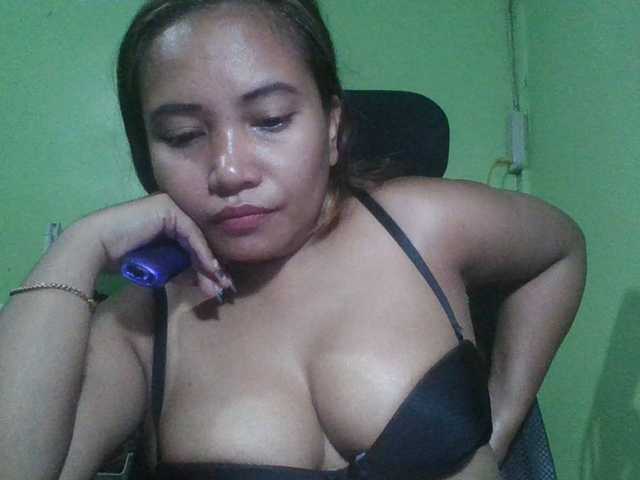 myoneandonly live cam on BongaCams