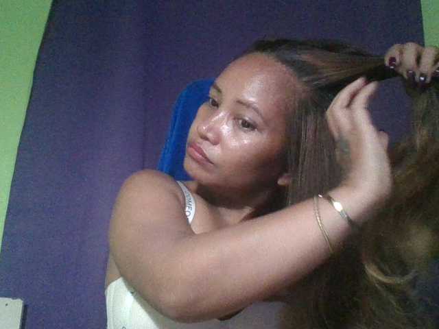 myoneandonly live cam on BongaCams