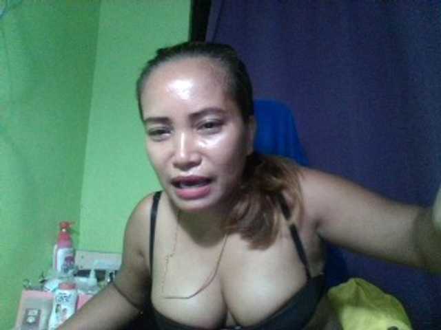 myoneandonly live cam on BongaCams