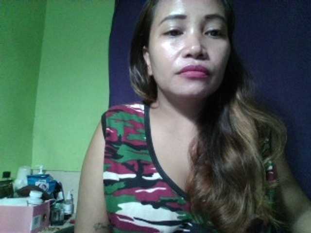 myoneandonly live cam on BongaCams