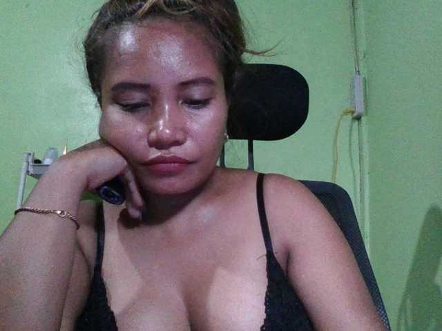 myoneandonly live cam on BongaCams