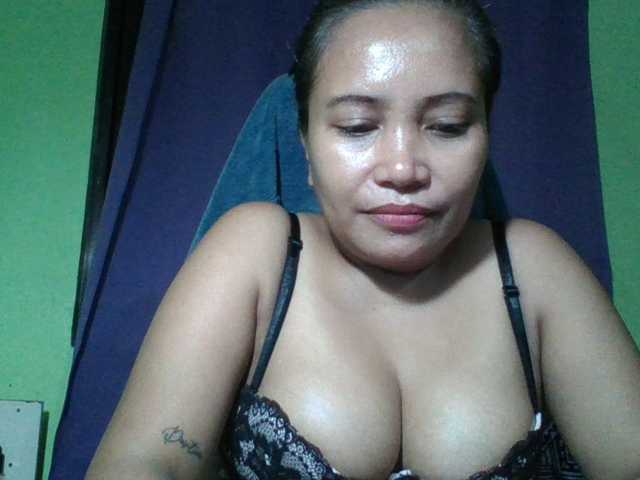 myoneandonly live cam on BongaCams