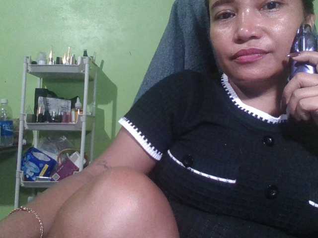 myoneandonly live cam on BongaCams