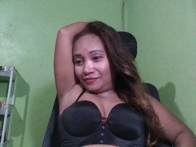 myoneandonly live cam on BongaCams