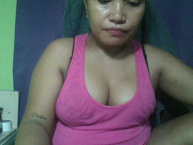 myoneandonly live cam on BongaCams