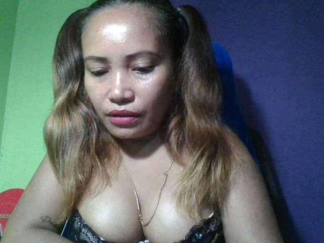 myoneandonly live cam on BongaCams