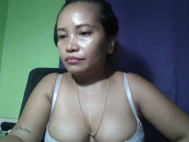 myoneandonly live cam on BongaCams
