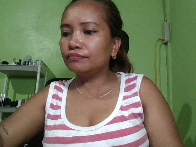 myoneandonly live cam on BongaCams