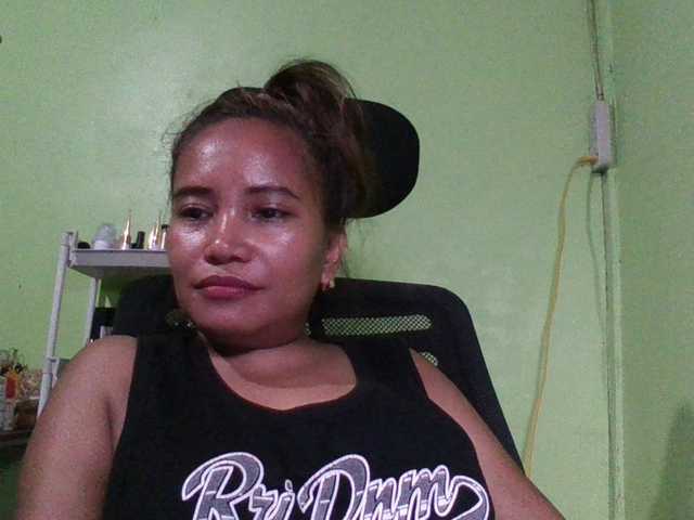 myoneandonly live cam on BongaCams
