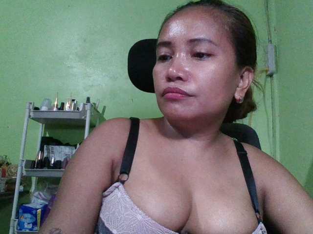 myoneandonly live cam on BongaCams