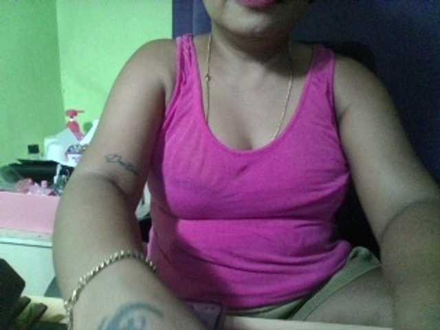 myoneandonly live cam