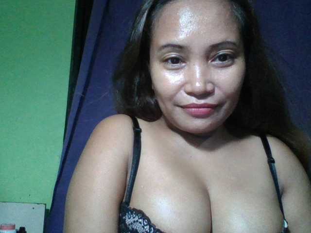 myoneandonly live cam on BongaCams