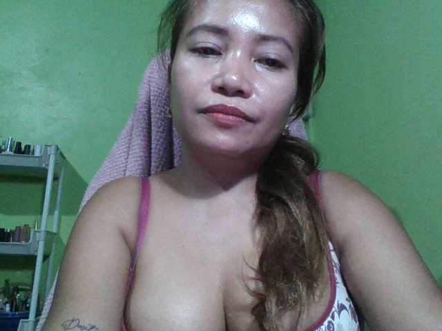 myoneandonly live cam on BongaCams