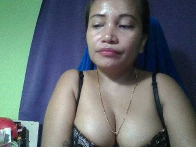 myoneandonly live cam on BongaCams