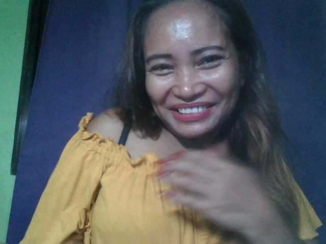 myoneandonly live cam on BongaCams