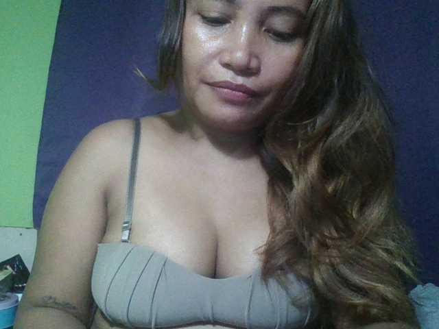 myoneandonly live cam on BongaCams