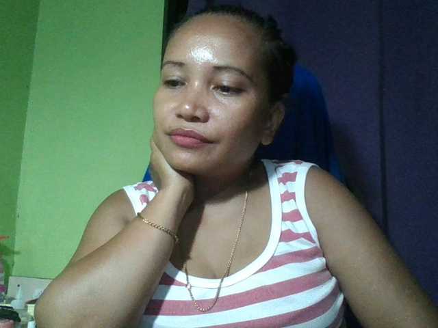 myoneandonly live cam on BongaCams
