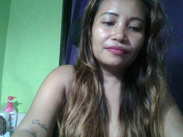 myoneandonly live cam on BongaCams
