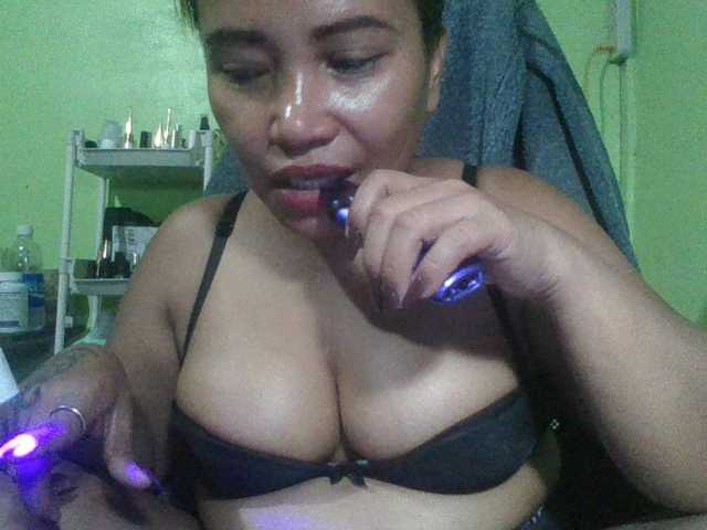 myoneandonly live cam on BongaCams