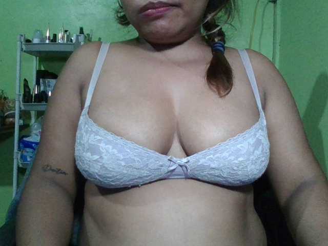myoneandonly live webcam show