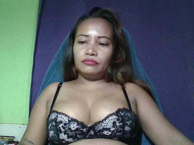 myoneandonly live cam on BongaCams