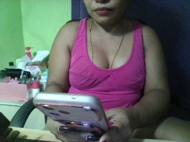 myoneandonly live cam