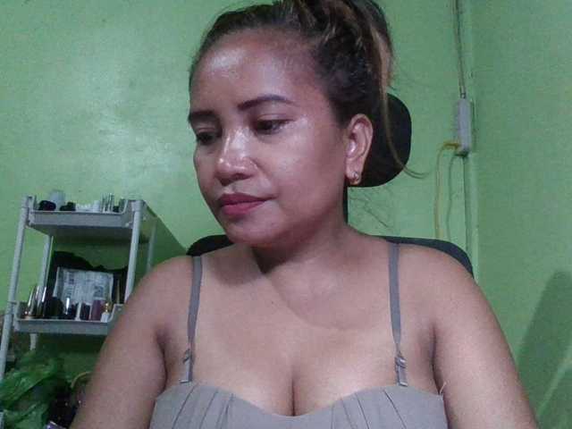 myoneandonly live cam on BongaCams