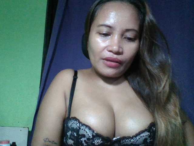 myoneandonly live cam on BongaCams