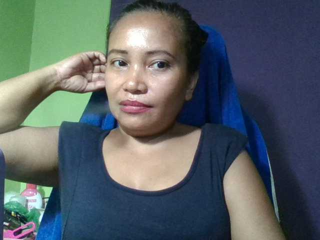 myoneandonly live cam on BongaCams