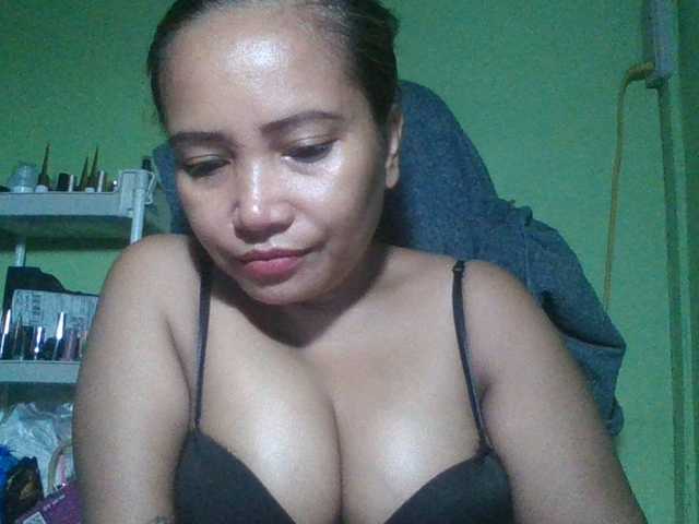 myoneandonly live cam on BongaCams