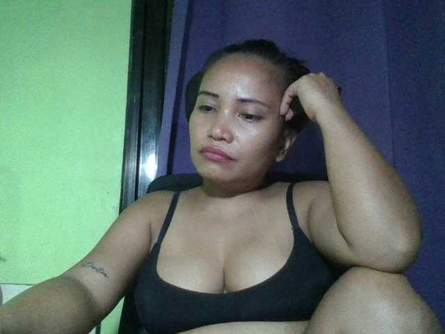 myoneandonly live cam on BongaCams