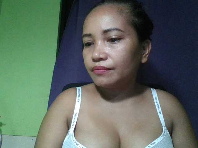 myoneandonly live cam on BongaCams
