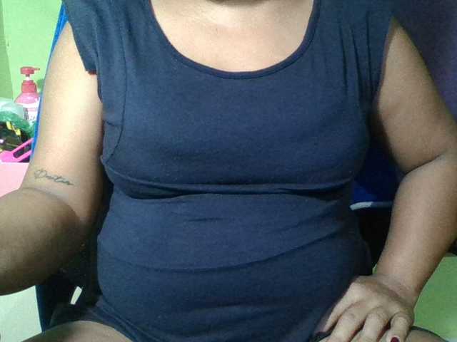 myoneandonly live cam on BongaCams