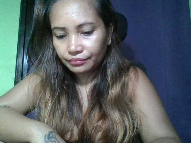 myoneandonly live cam on BongaCams